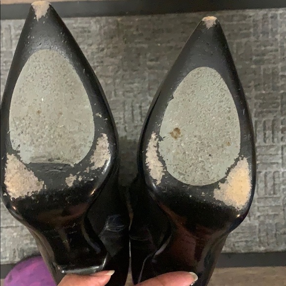 Burberry (Authentic) black leather boot with studs - Picture 11 of 12